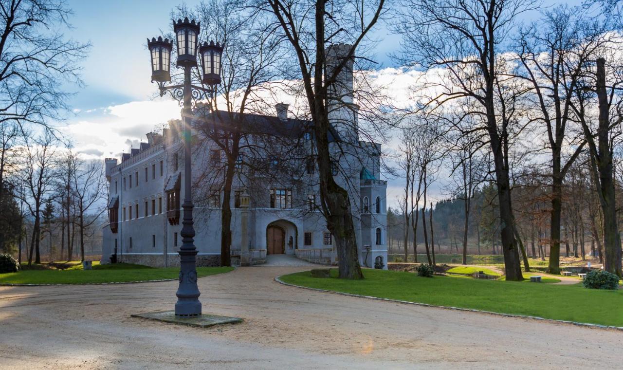 Zamek Karpniki Schloss Fischbach 웜니차 외부 사진