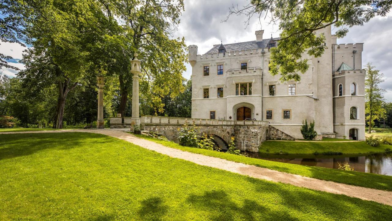 Zamek Karpniki Schloss Fischbach 웜니차 외부 사진